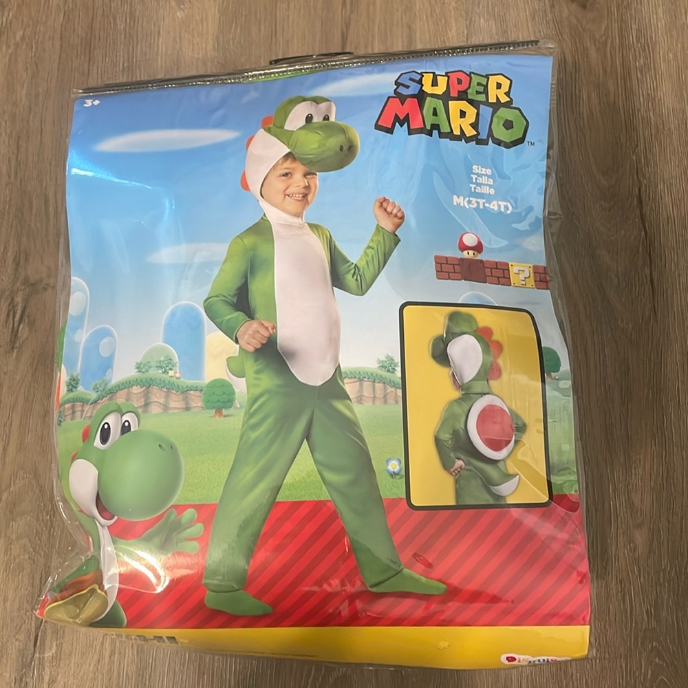 Nintendo Super Mario Yoshi Costume - Green and White